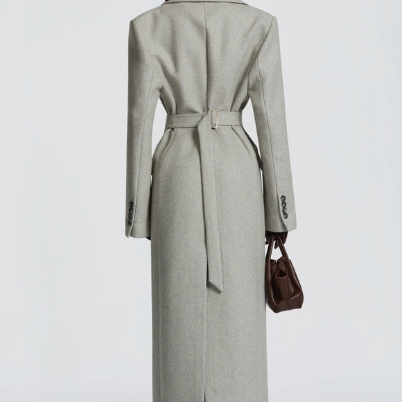 Tailored Long Trench Coat in Light Gray - Picture 5 of 6